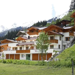 https://apartment-mittenwald-top-1.saalbachhinterglemmhotels.com