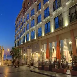 Vivaldi 4*, San Julián Malta